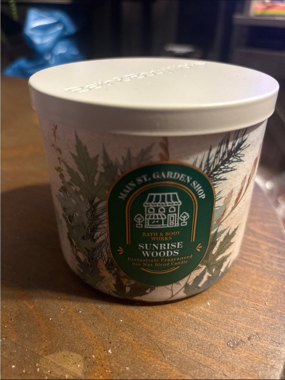 Bath & Body Works Green & White Sunrise Woods 3-Wick Candle